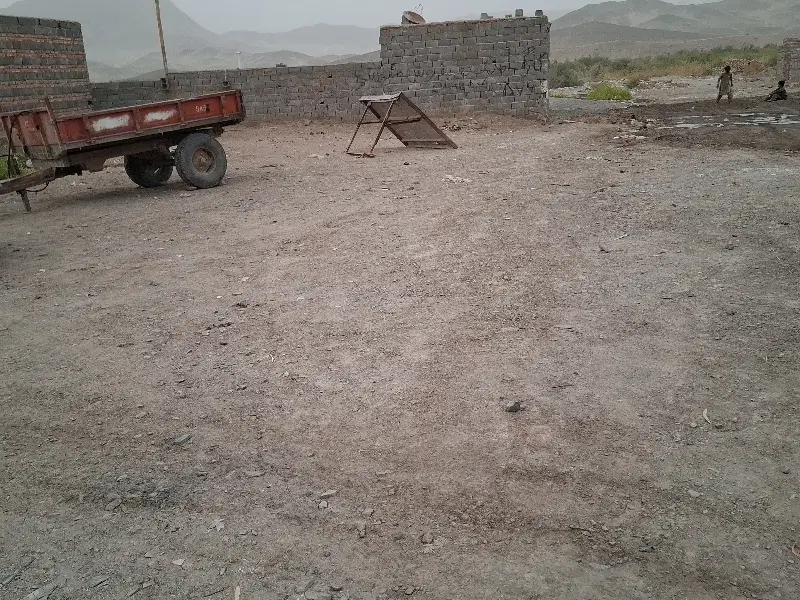 زمین فروشی