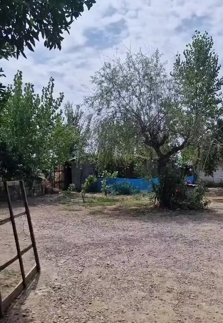 875متر خونه و محوطه روستایی نزدیک اسفالت سند