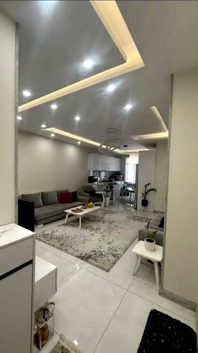 ۷۰ متر_ دو خواب_ پارکینگ_تک واحدی.