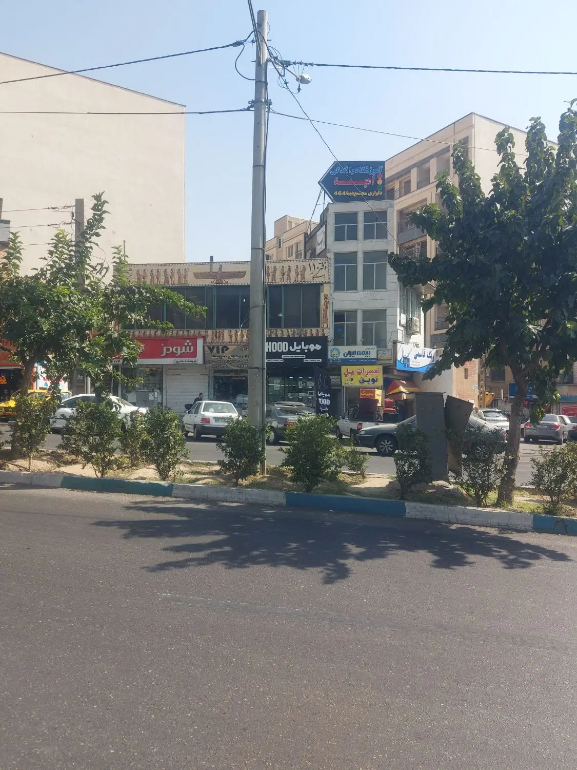 فروش50متزواحداداری تجاری نبش تقاطع هنگام شمیران نو