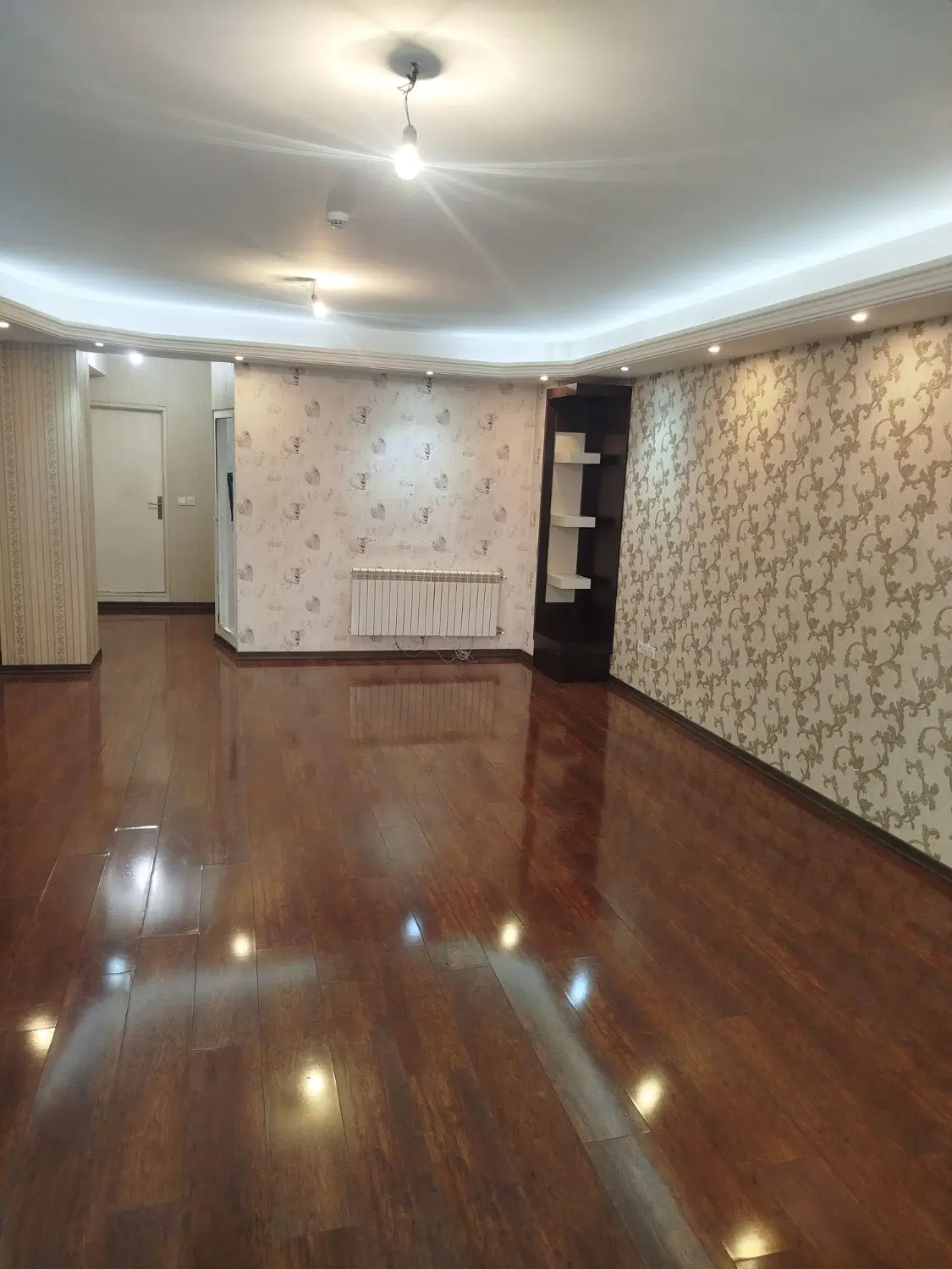 فروش آپارتمان۹۶مترآخرشهنازبر کوی حکیمی