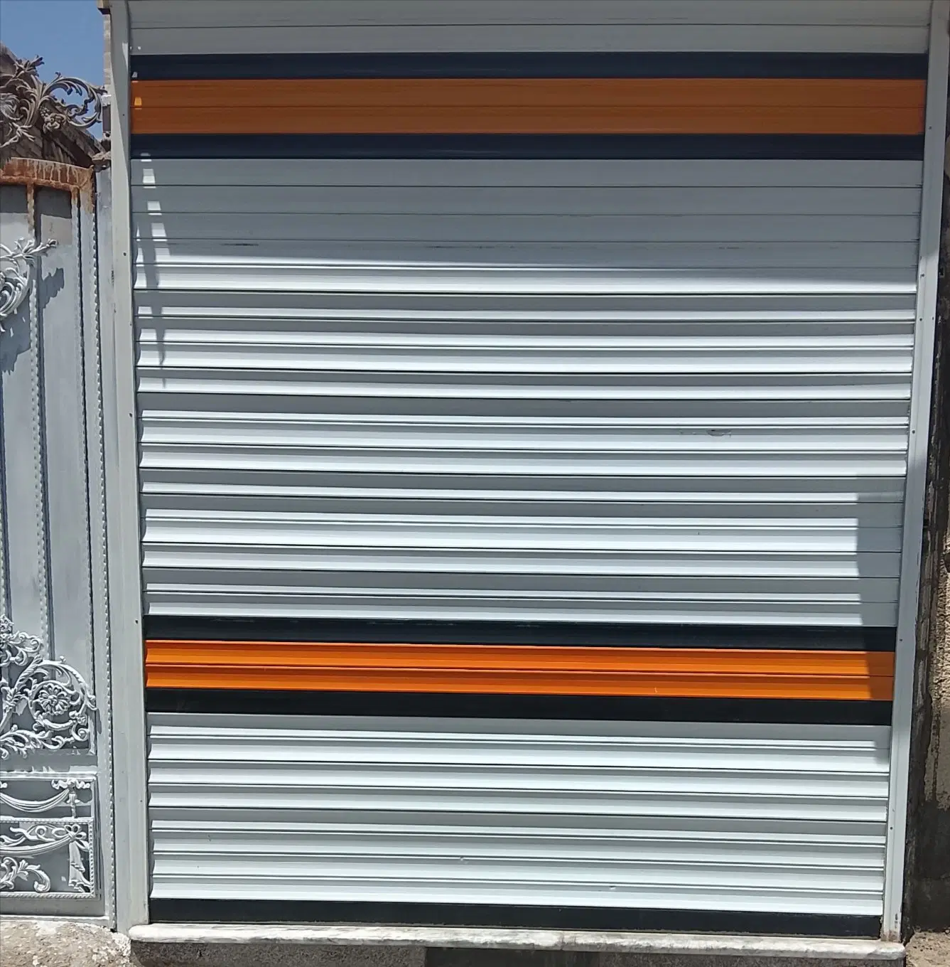 مغازه تجاری