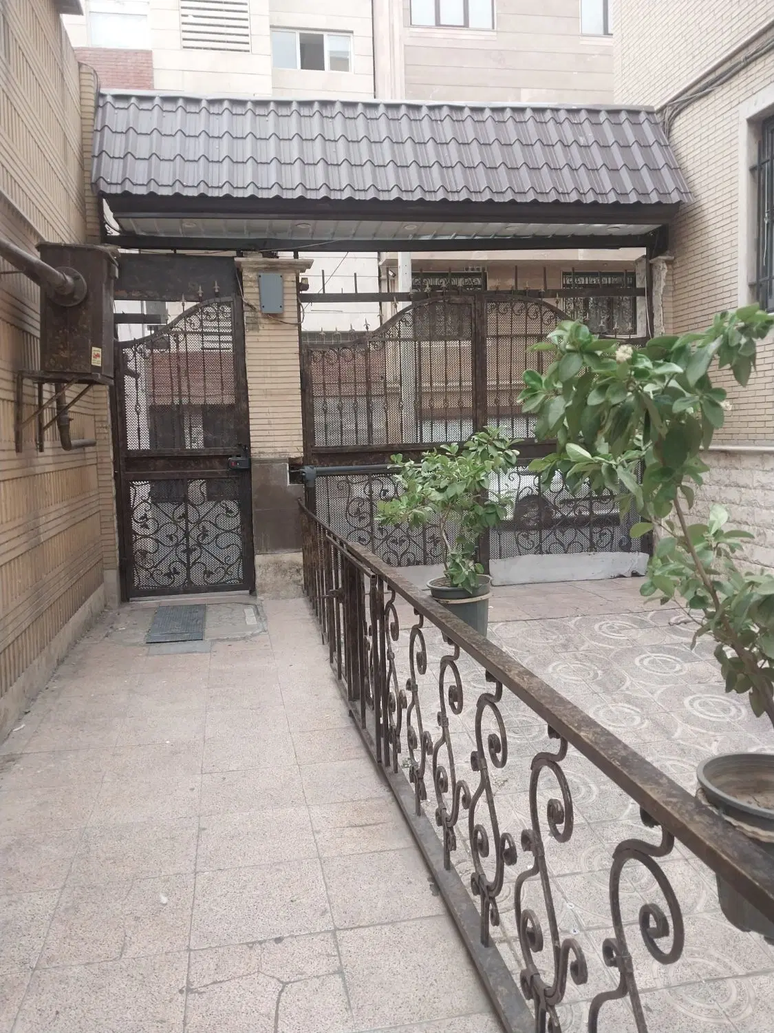 آپارتمان ۴۷ متری واقع در میدان محمدیه