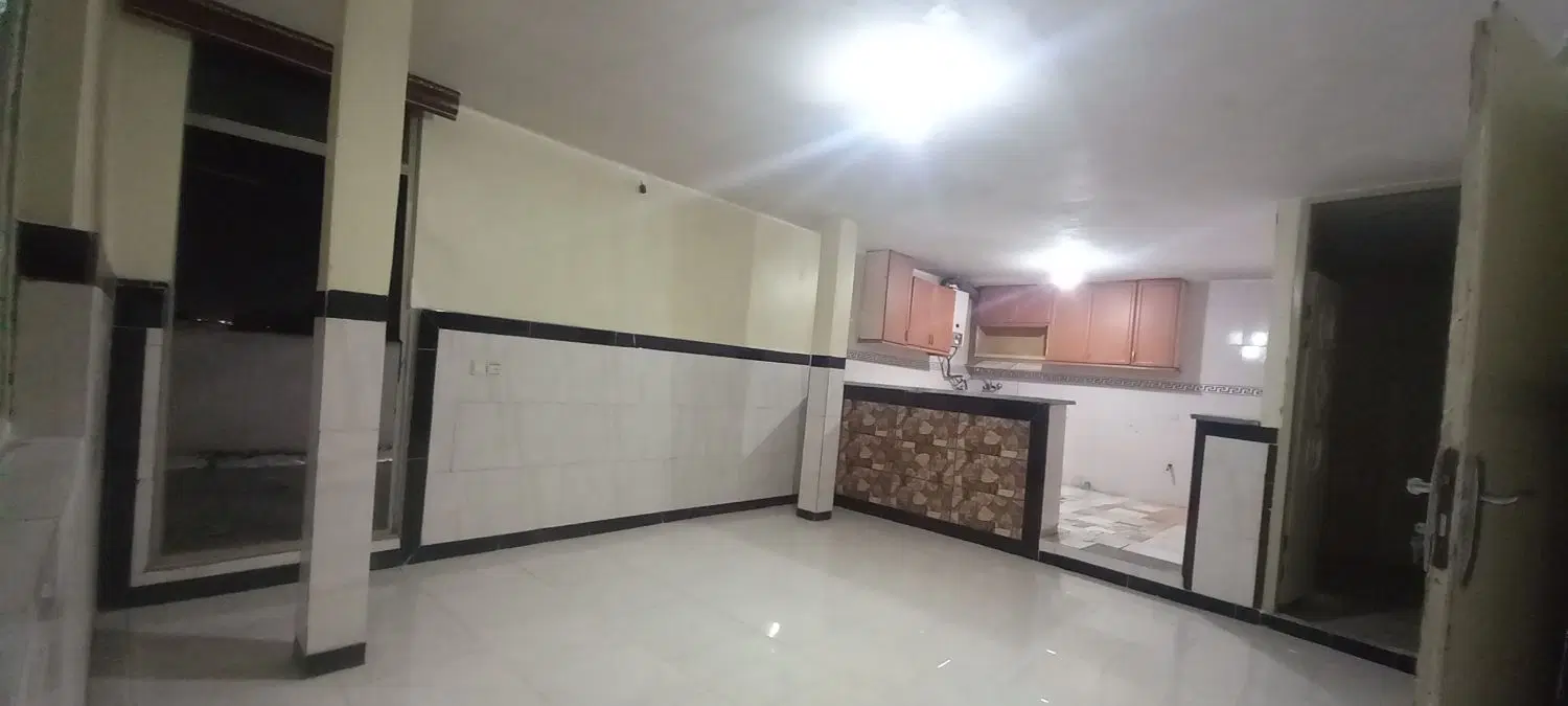 آپارتمان ۱۰۰ متری 1خواب طبقه3