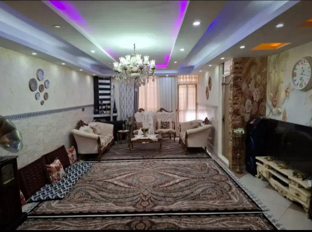 اپارتمان تک واحدی طبقه اول