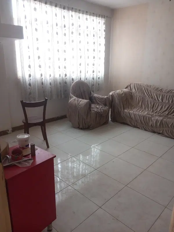 ۶۰ متری کف سرامیک برای کارهای سبک طبقه اول