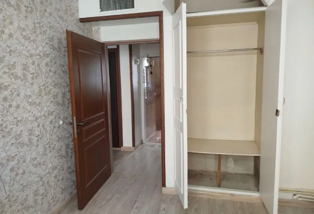 ۶۳ متر تک خواب طبقه ۲ در سنایی خدری