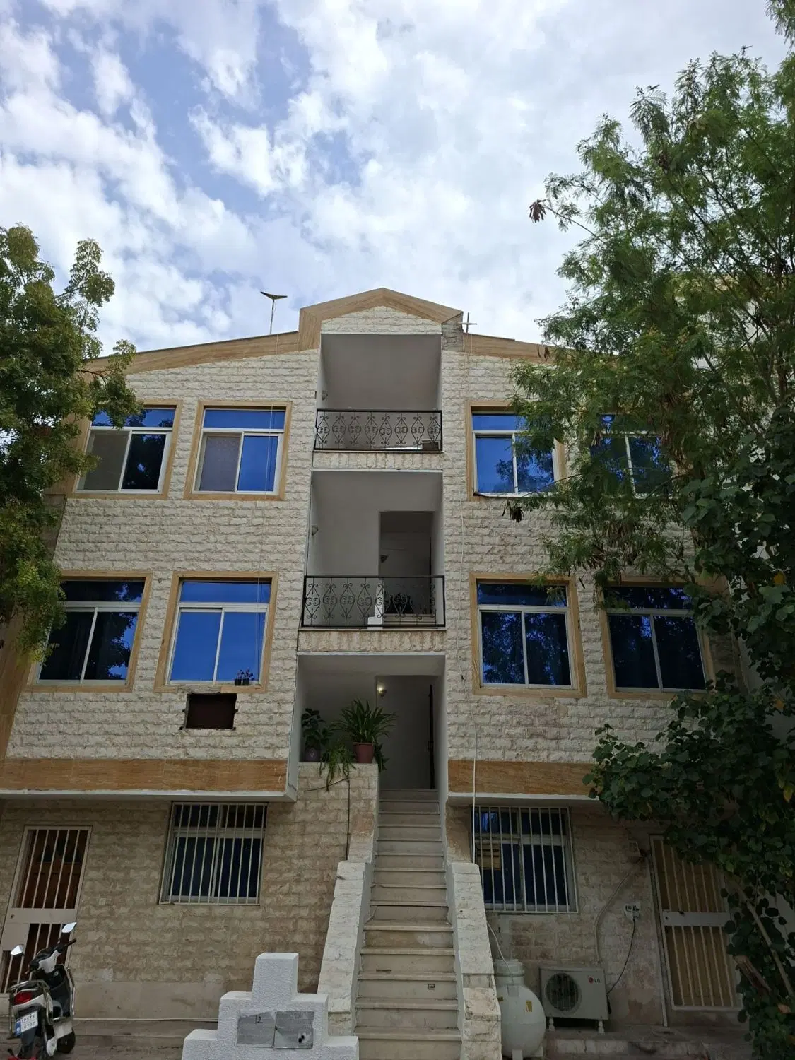 ۸۰ متری دوخواب رهن کامل میرمهنا