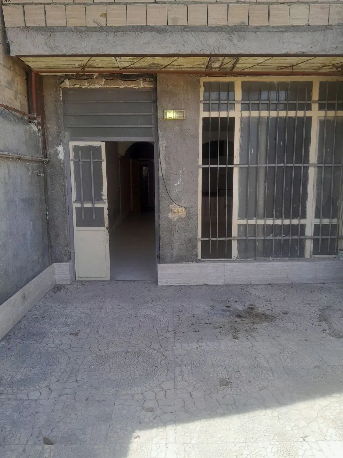 منزل دربستی