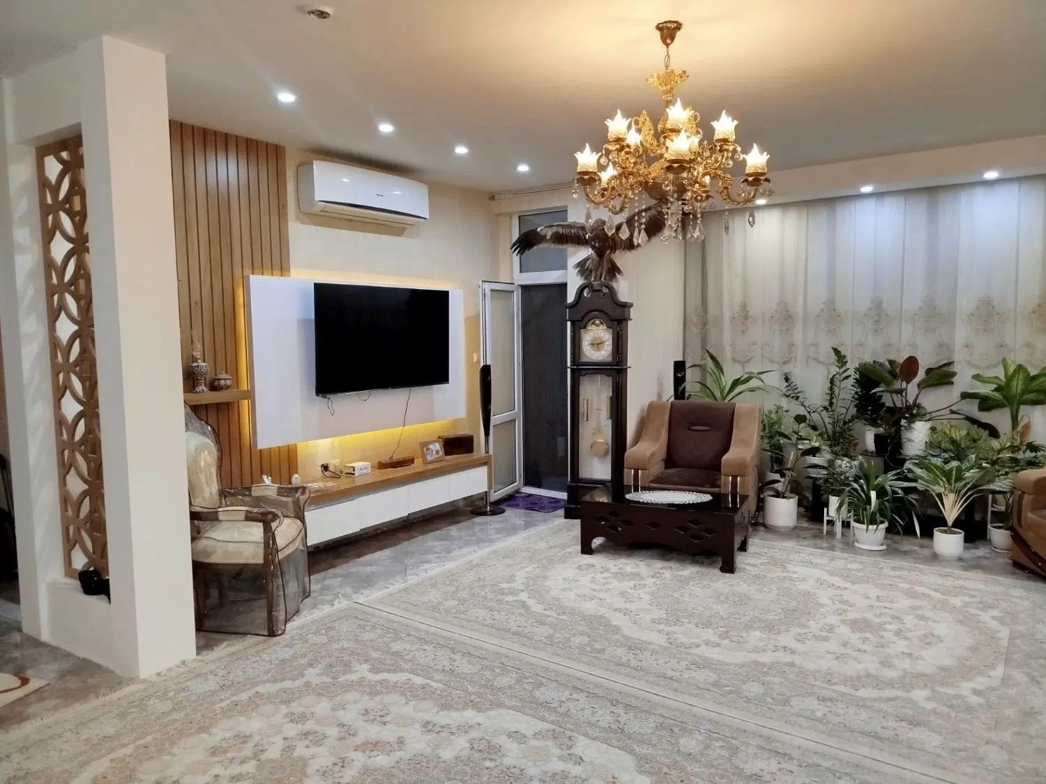 آپارتمان ۱۰۰ متری شیک شخصی ساز