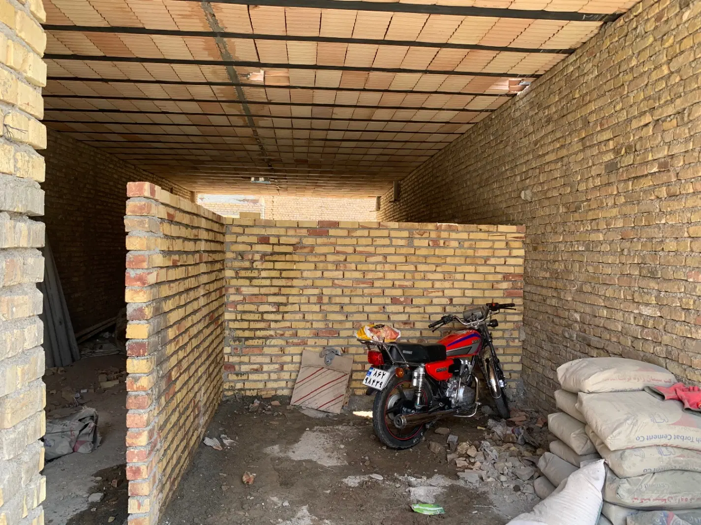 نیمه ساز ابتدای باغسلطانی
