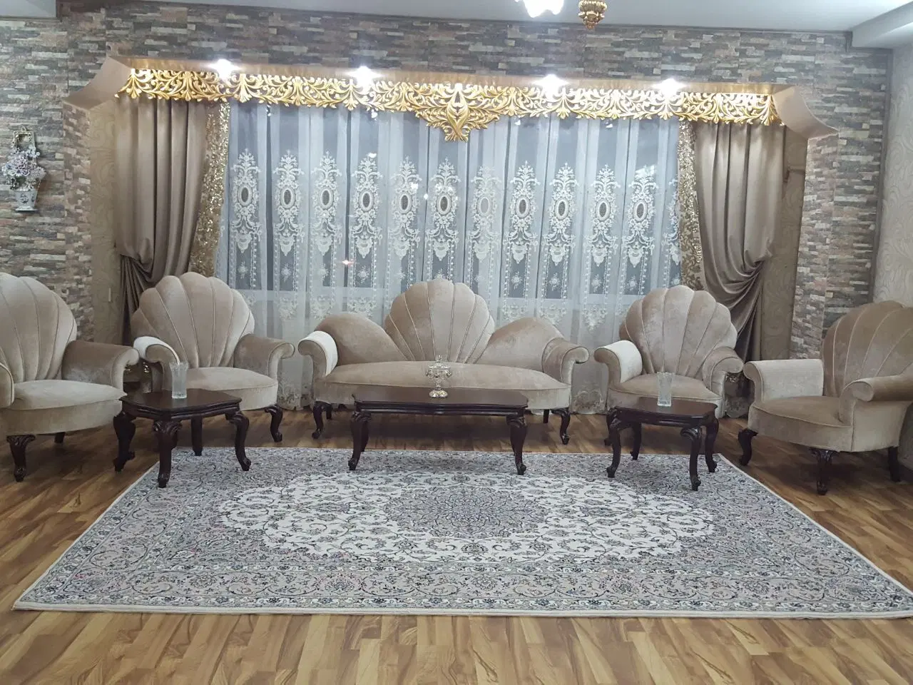 ۱۶۰ متری فول امکانات تک واحدی