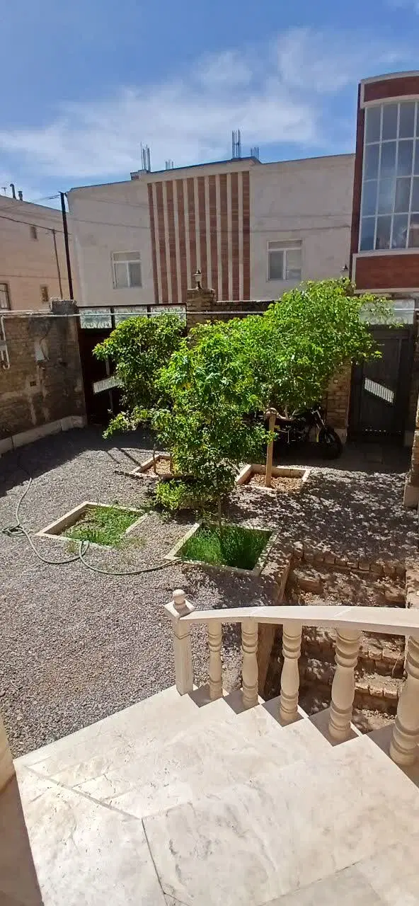 خانه دوبلکس نادری اردکان