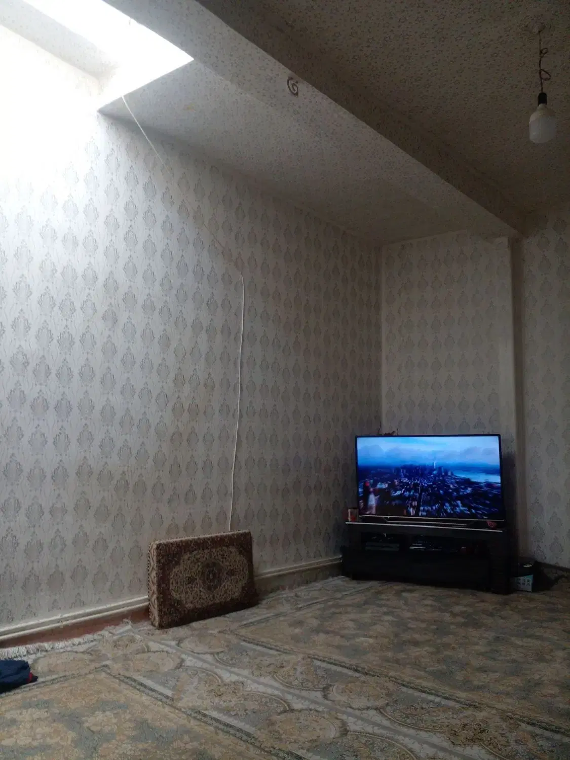 پول‌لازمم.خانه ویلایی در کامیاران