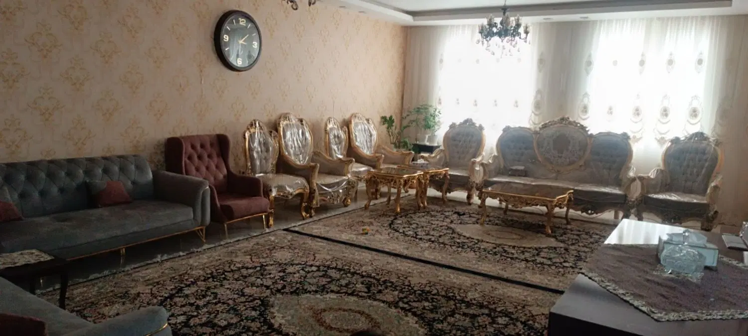 صد و سیزده متر سه خواب تک واحدی شخصی ساز سند دار