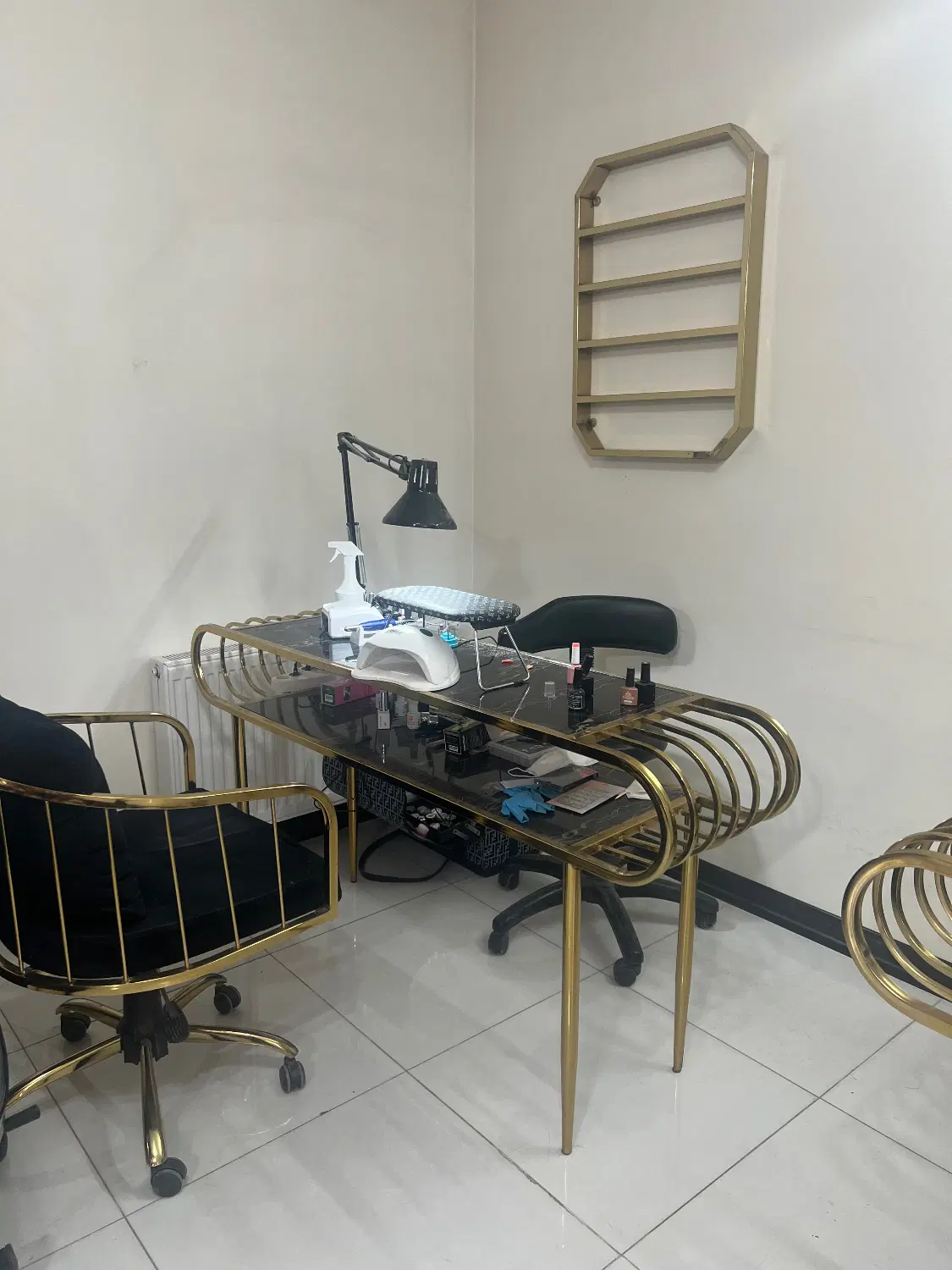 اجاره میز ناخن و مژه  و پاکسازی پوست