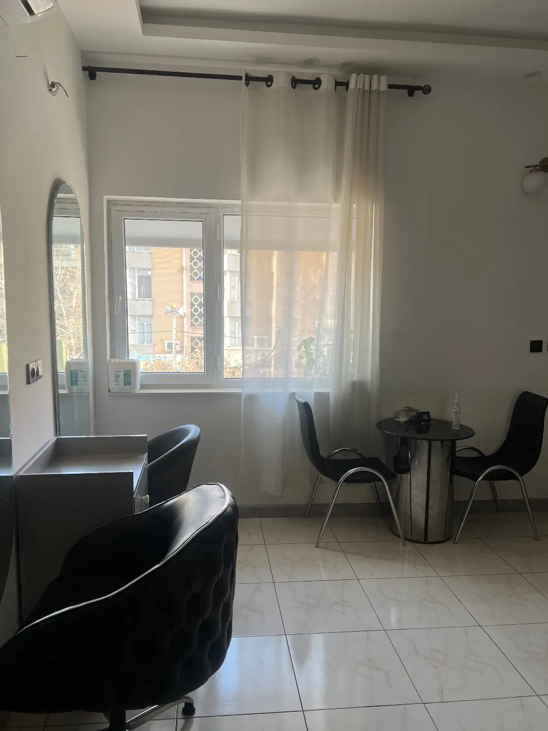 اجاره اتاق در سالن زیبایی