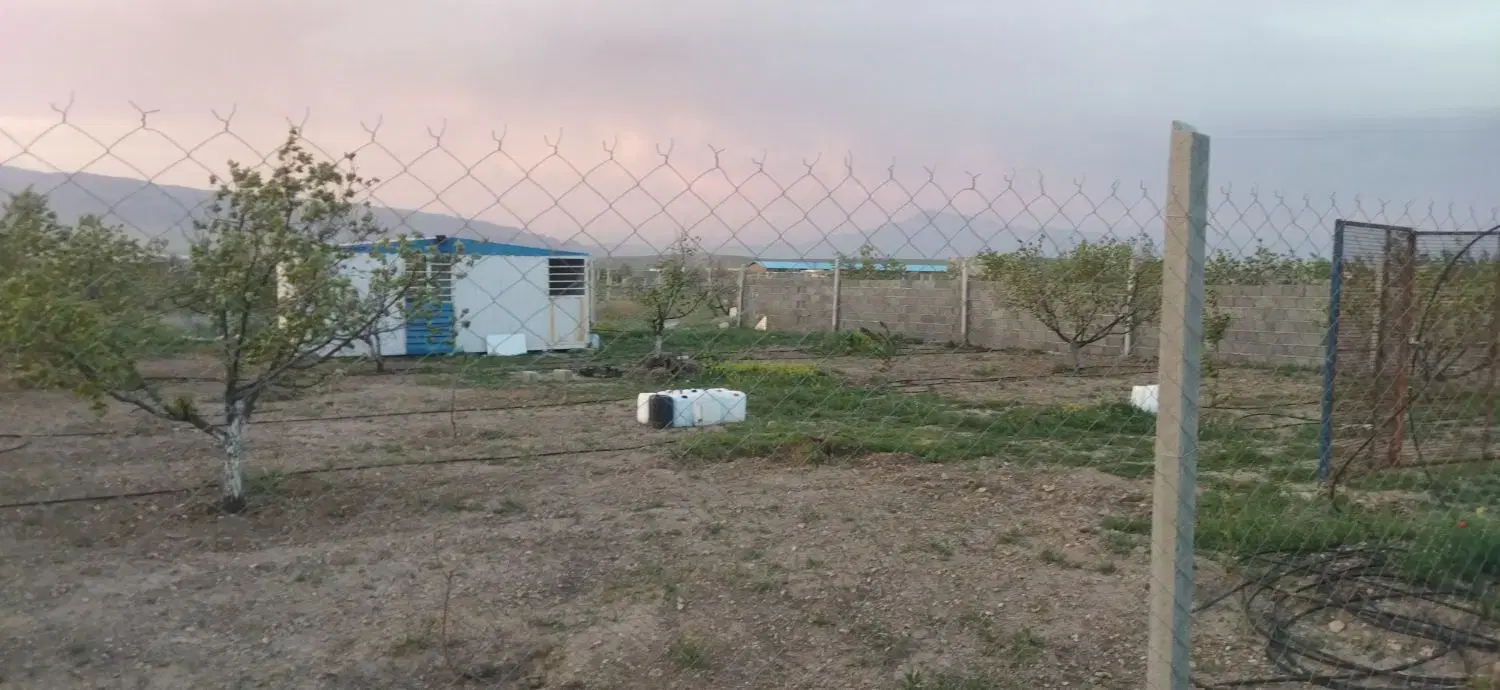 فروش خانه باغ ورودی میدان جلفا روستای سیلگرد
