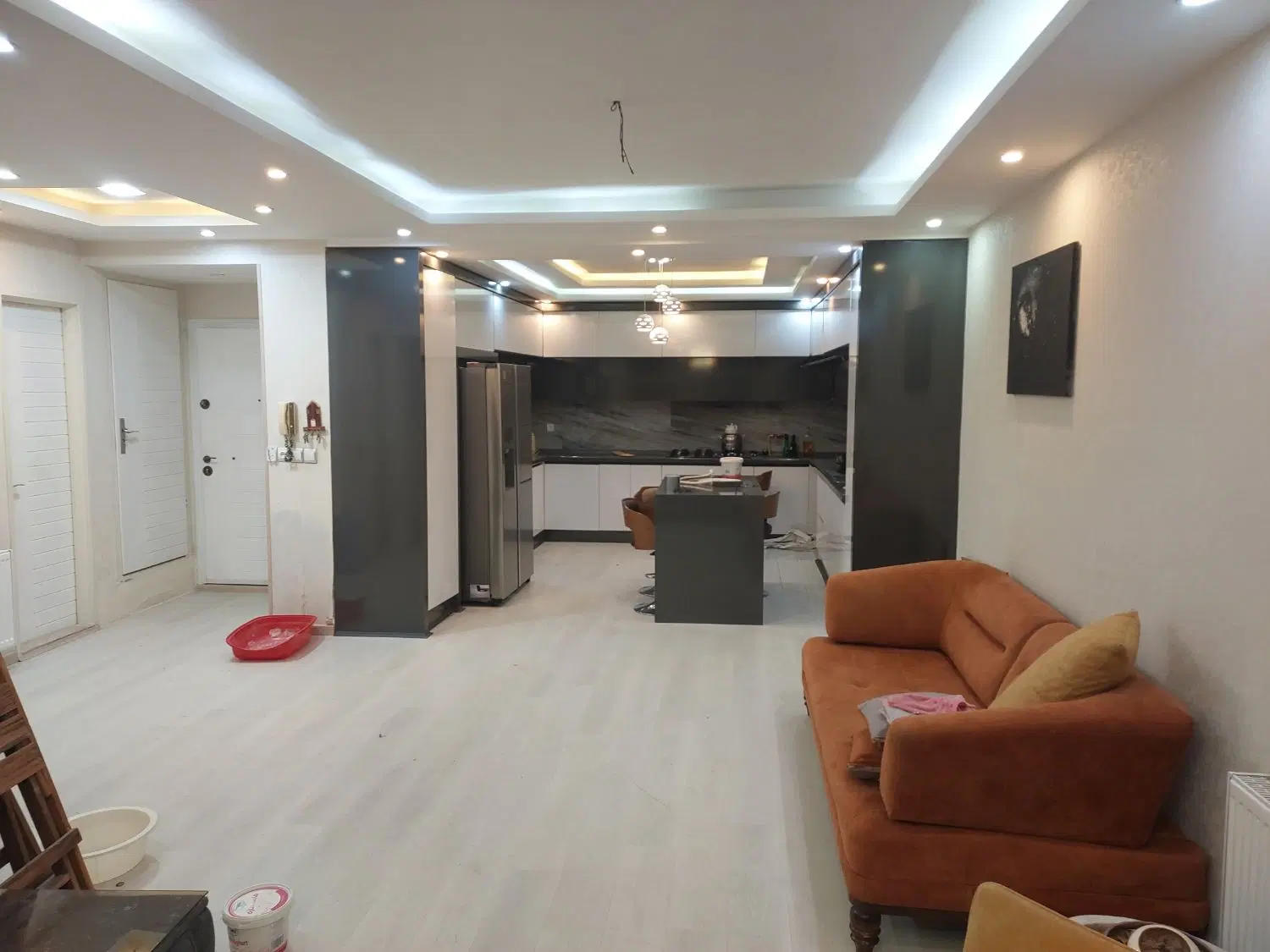 ۱۰۰ متر دوخواب خیابان بابک
