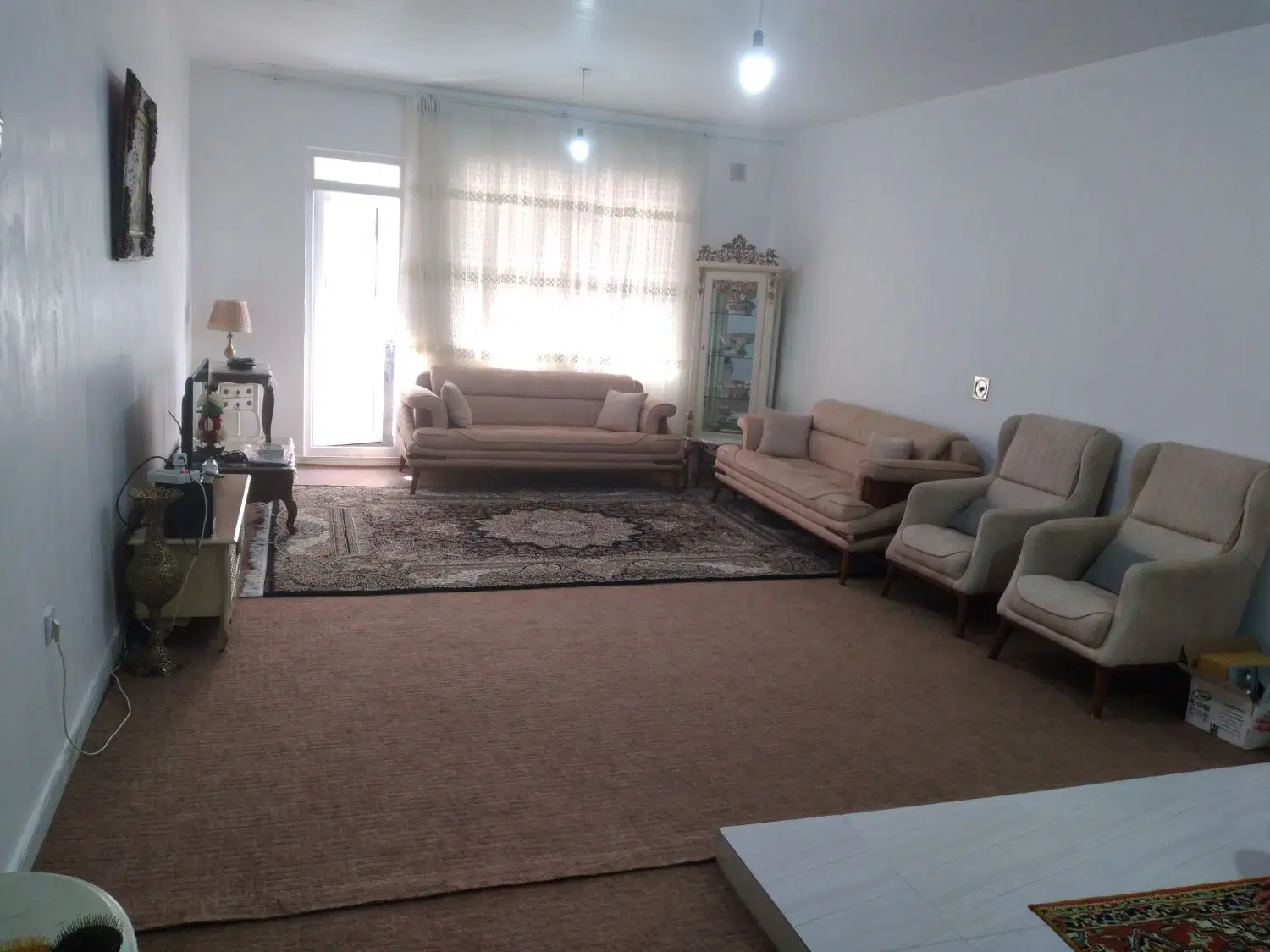 دوطبقه با یک بهار خواب