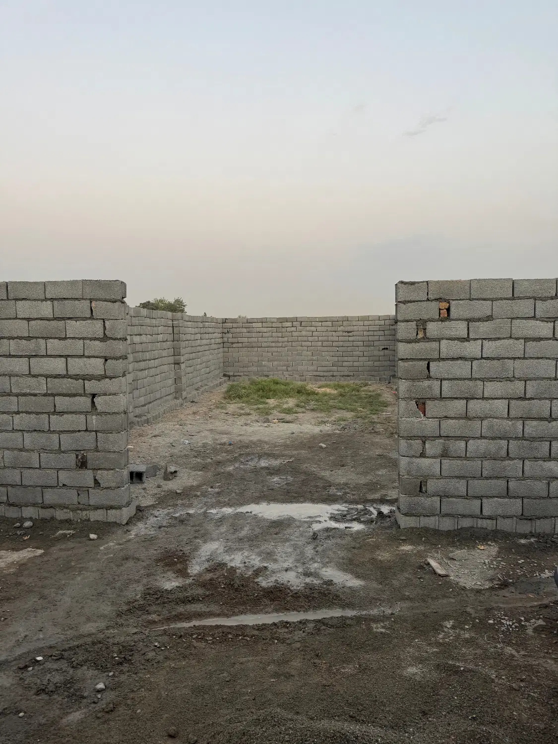 مسکونی چهاردیوار سندار