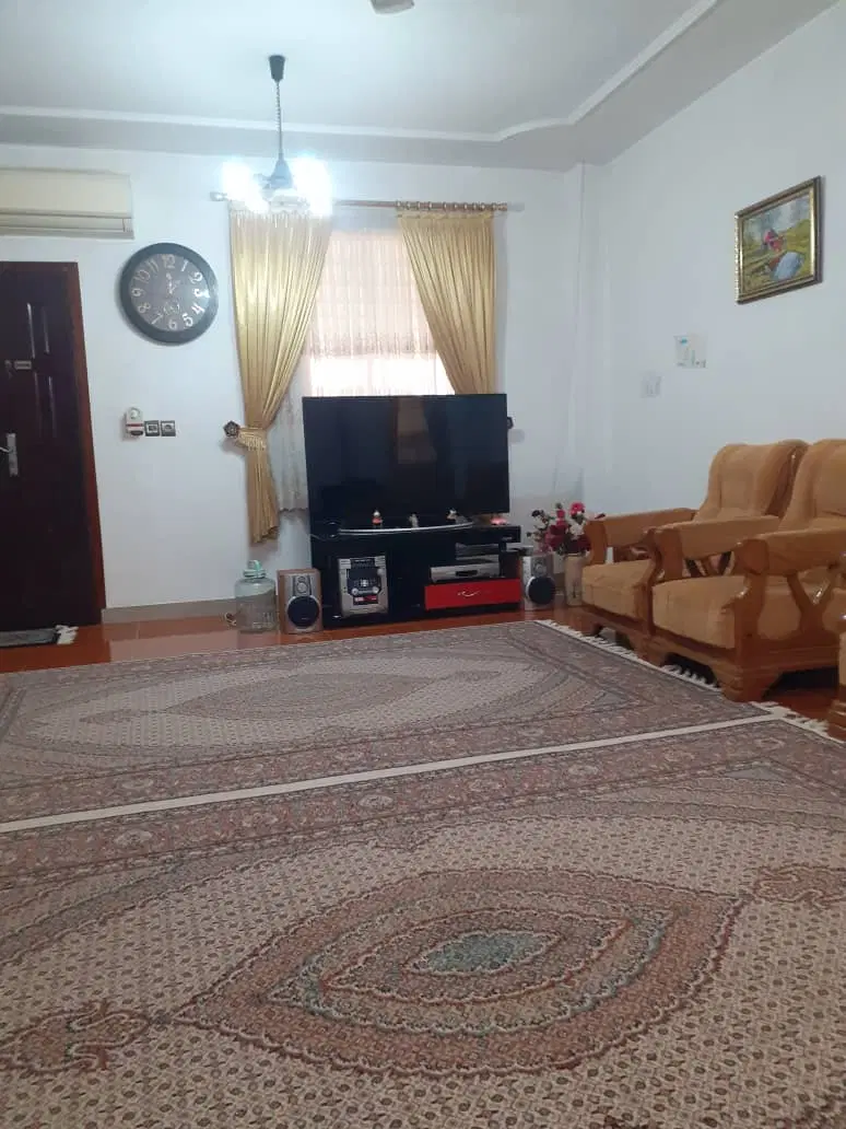 ویلا ۱۶۱ متر زمین ۸۳ متر بنا سند تک برگ