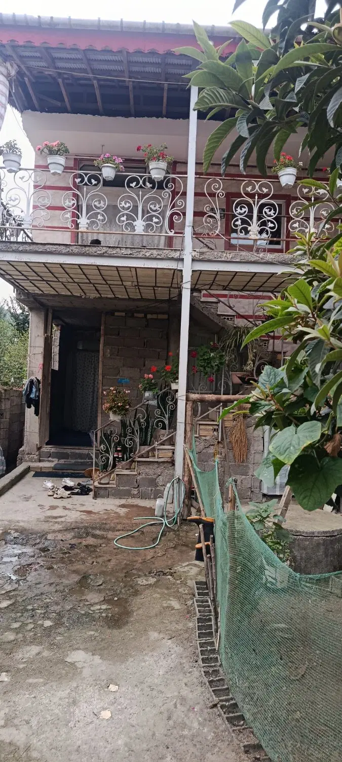 خانه دو طبقه