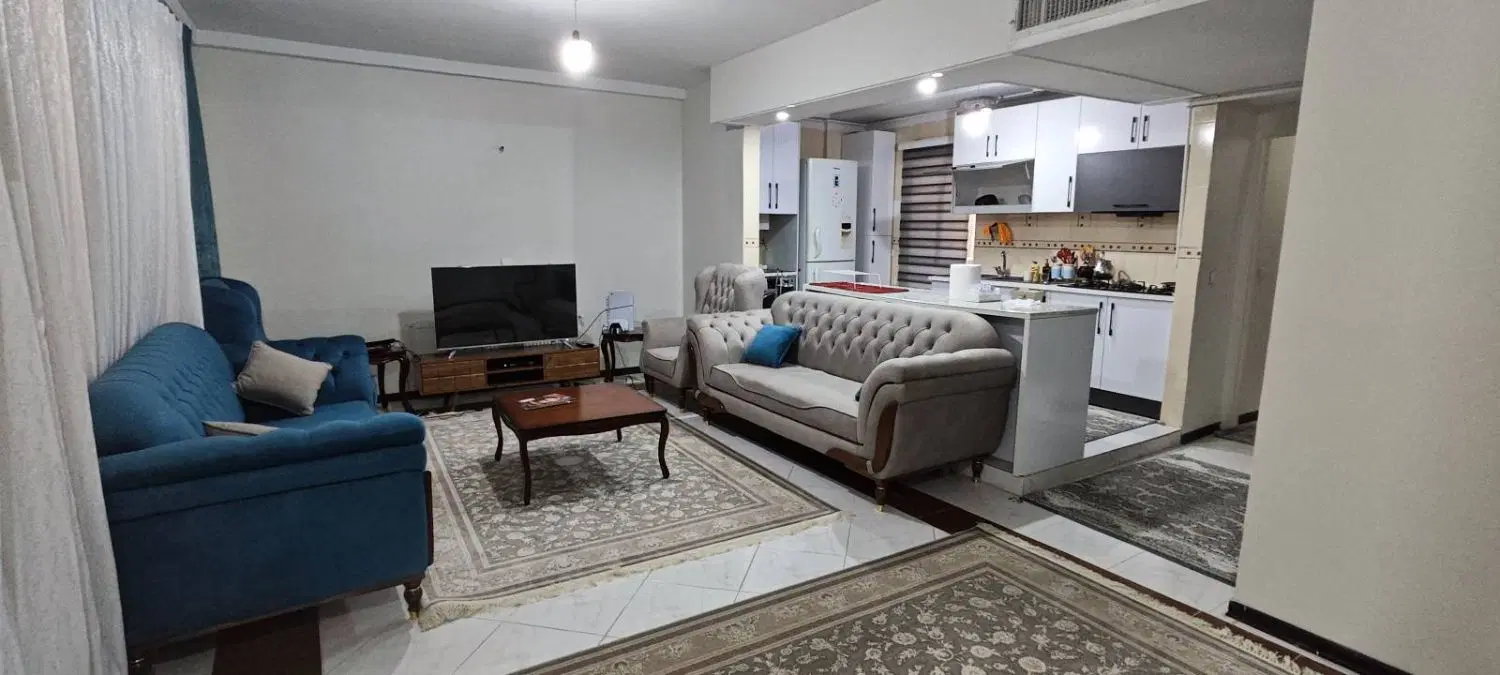 آپارتمان۸۲متر*دوبر*آسانسور*پارکینگ سندی*