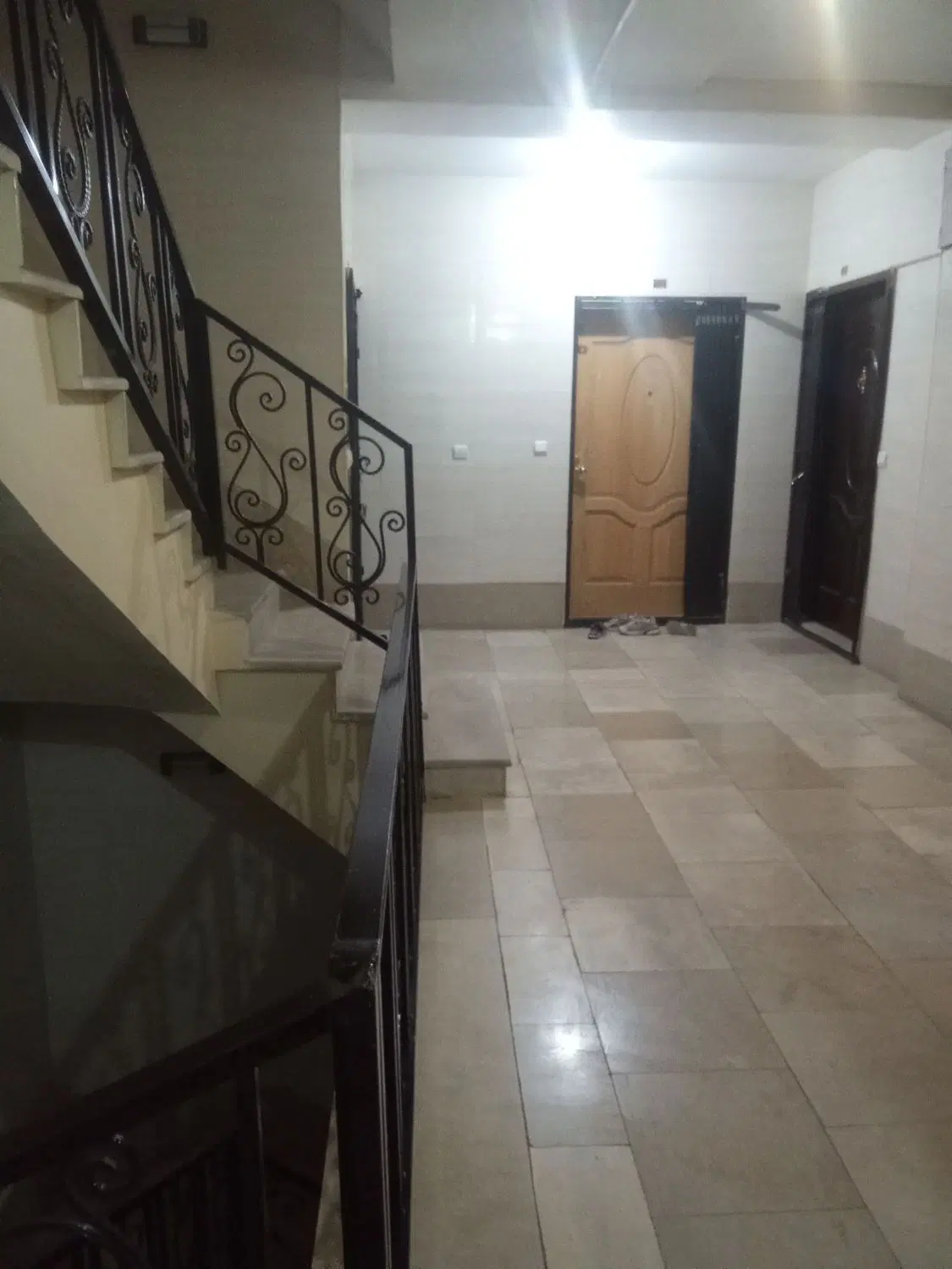واحد ۷۰ متری دو خوابه