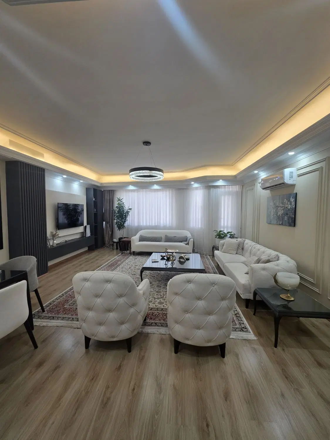 آپارتمان ۱۰۰ متری حاشیه عطار