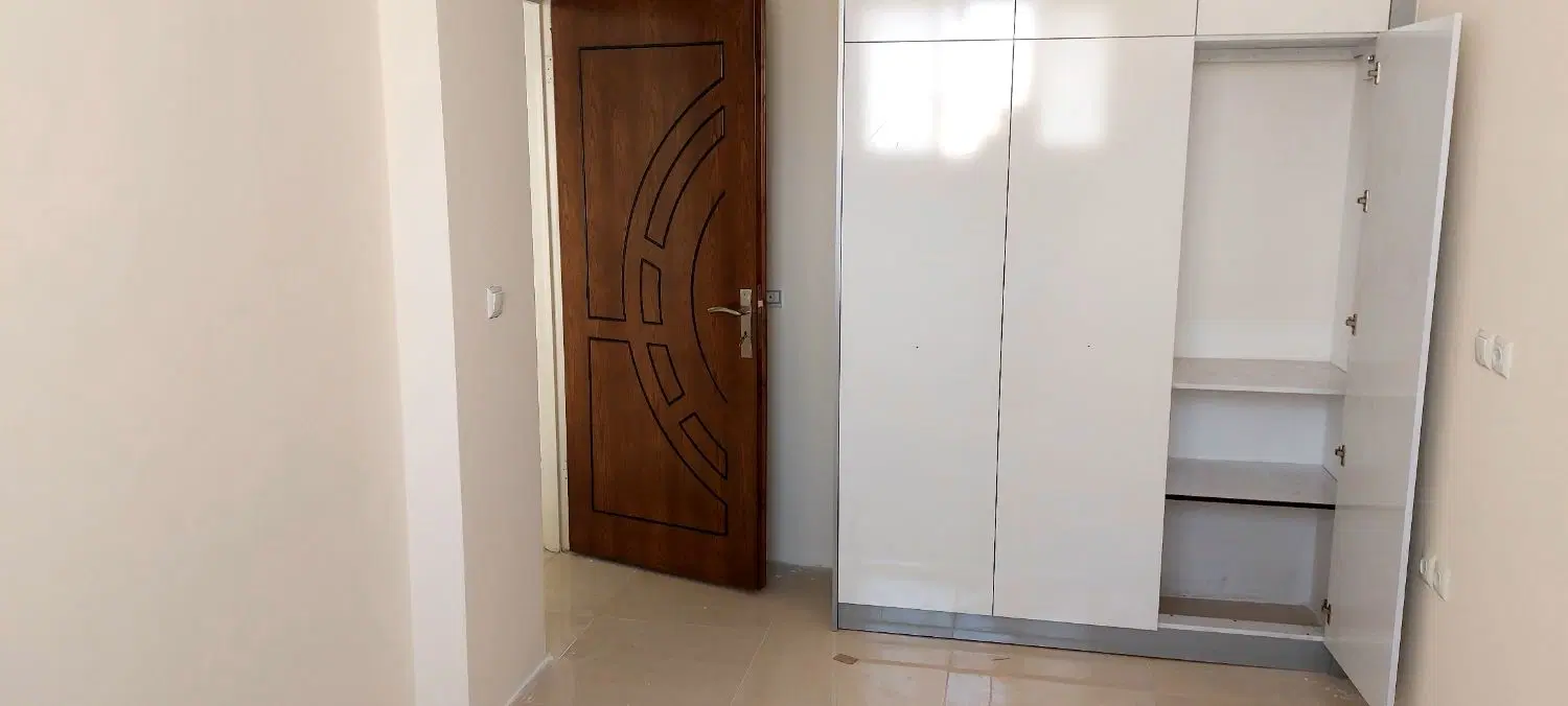 رهن و اجاره واحد مسکونی ۱۲۰ متری راه مجزا