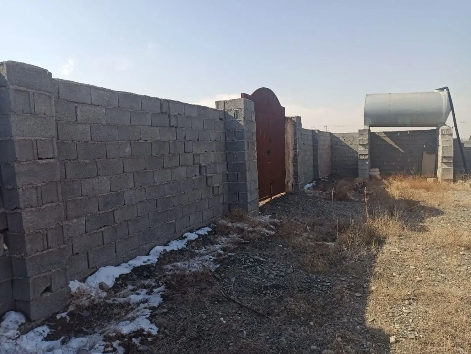زمین دور دیوار گوهردشت با کاربری باغی
