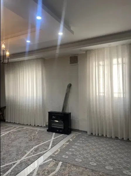 خانه در منطقه یک پشت بیمارستان