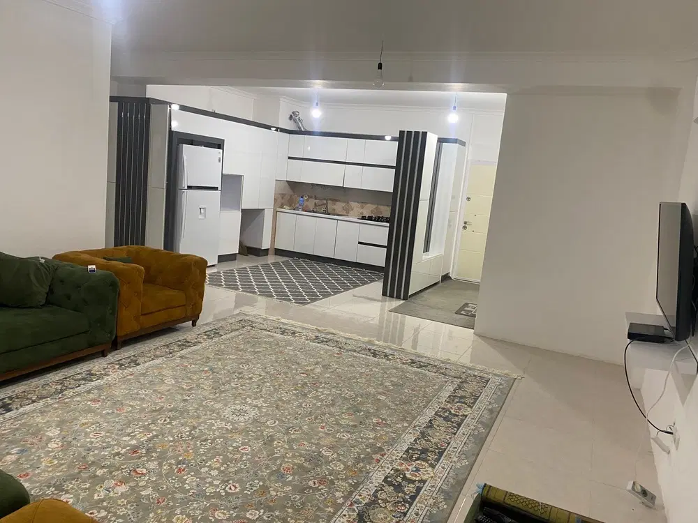 فروش دوخوابه 105متری آزاد شهر
