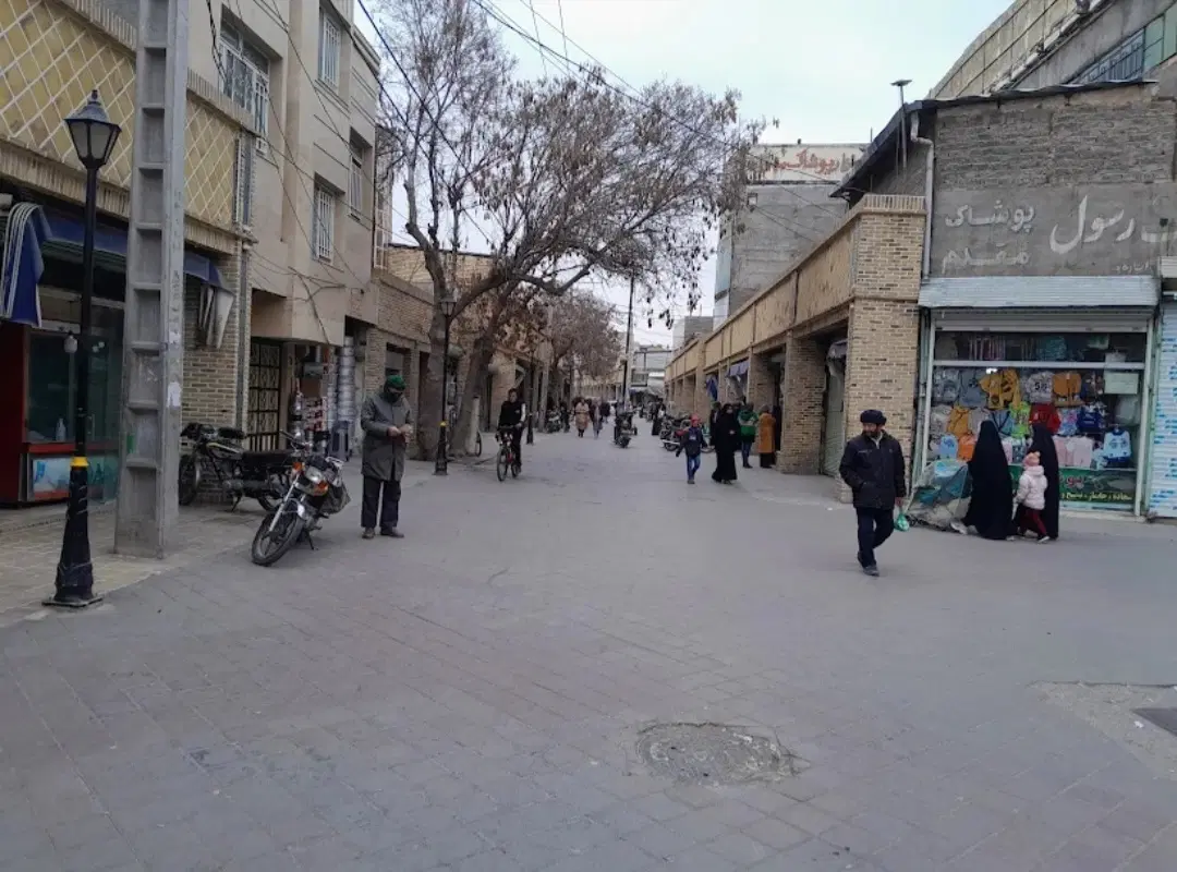 مغازه ملکی تجاری دائم . 11 متر