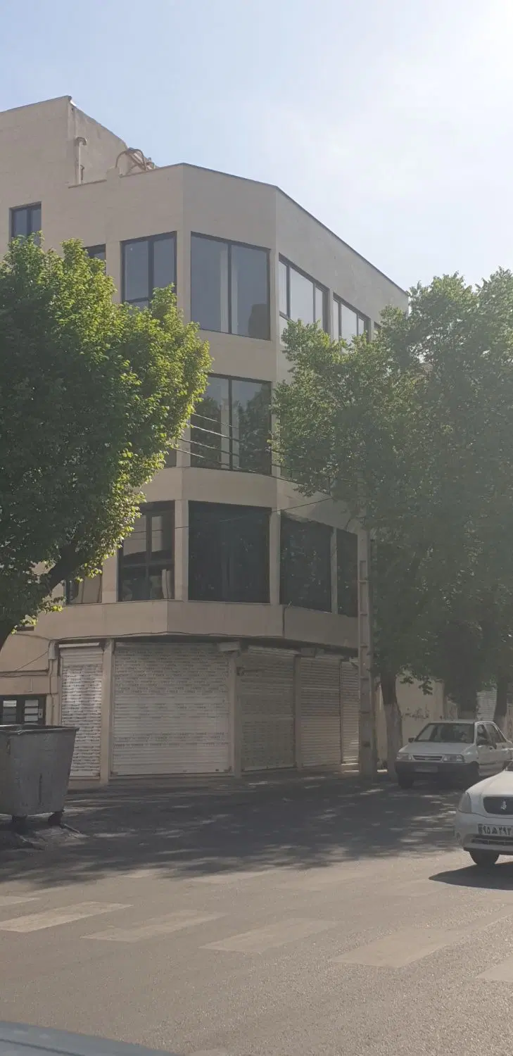 نازی اباد۷۰ متر اداری مسکونی بر پارس آکواریوم