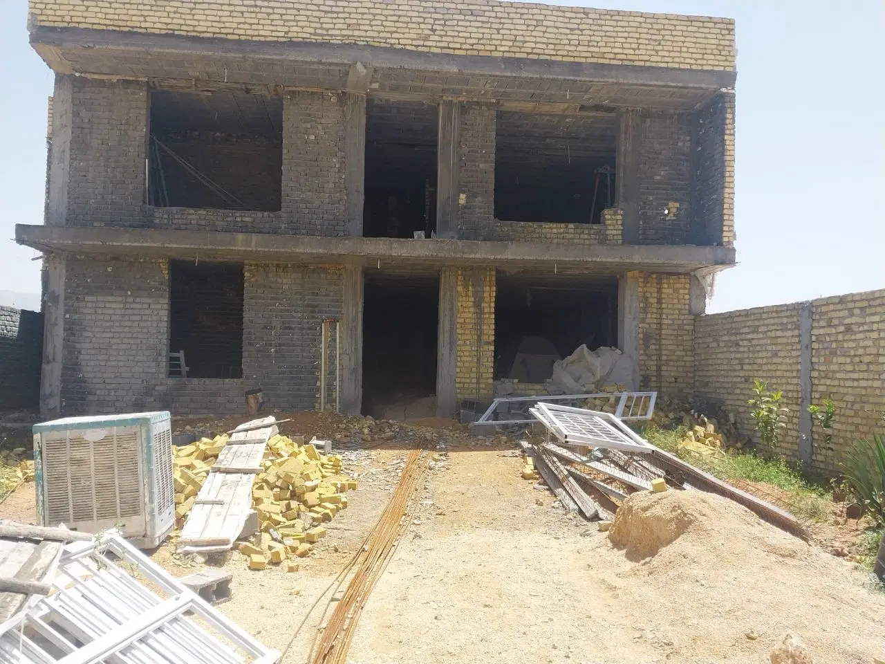 خانه فروشی در کوار