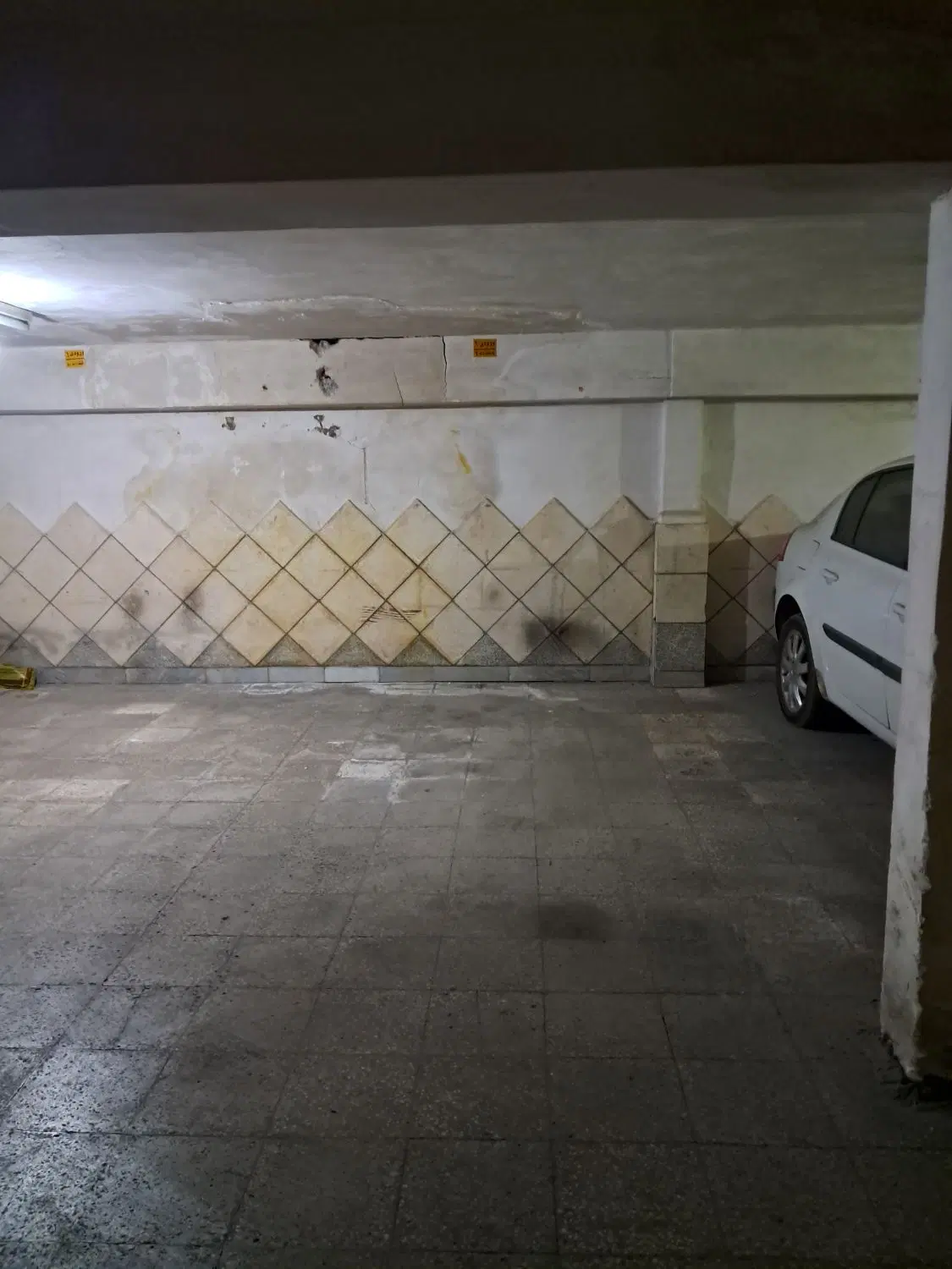 پارکینگ آپارتمان‌ بدون مزاحم