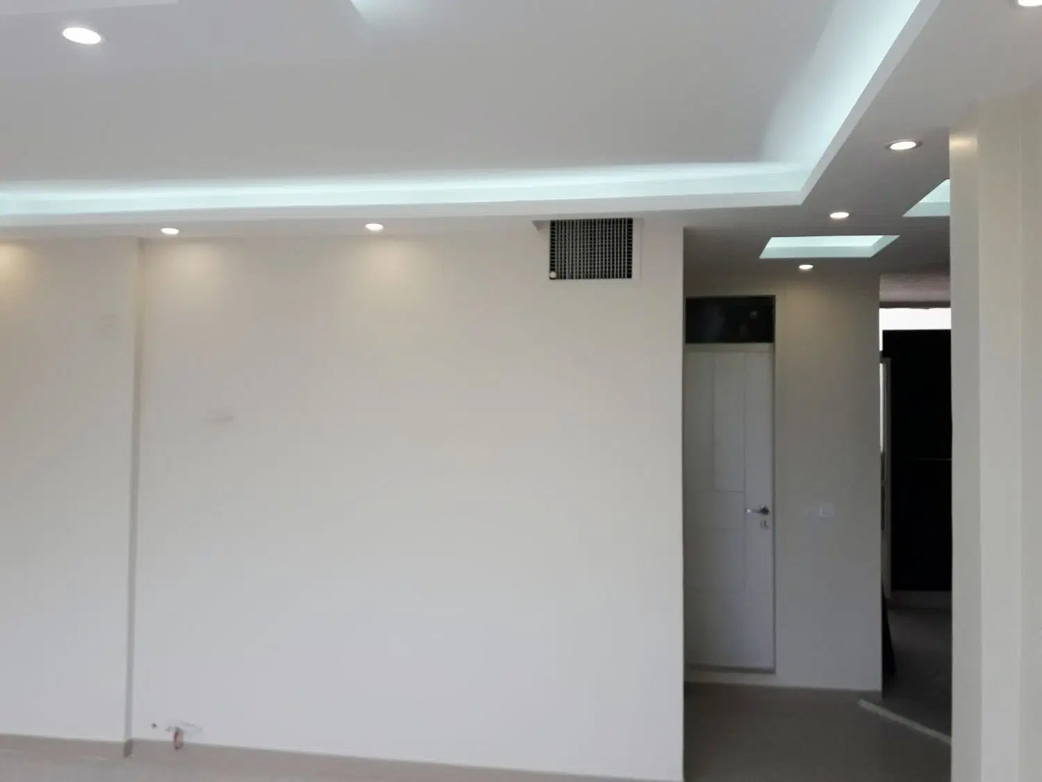 تکواحدی ۶۰ متری هزار دستگاه