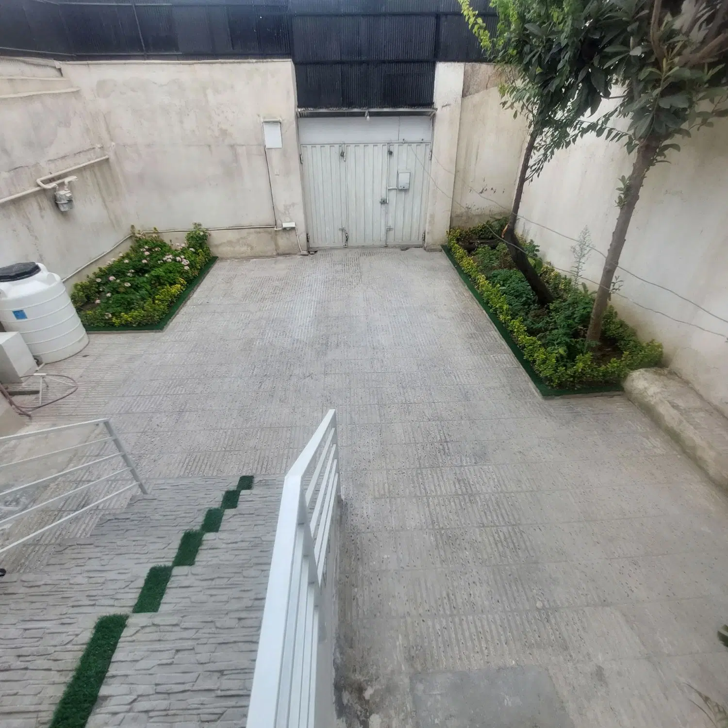سوئیت ویلایی دربست و دلباز مرکز شهر