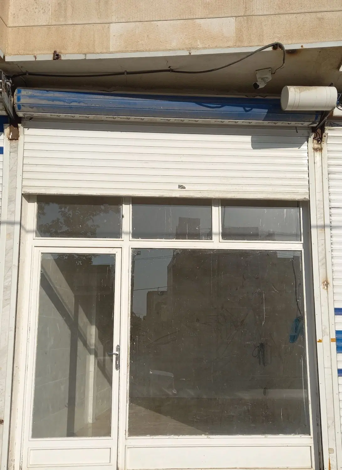 رهن و اجاره مغازه تجاری بر خیابان تنگه