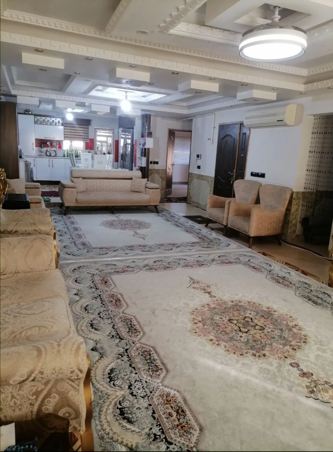 یک واحد ساختمانی در شهر زیبای قرق