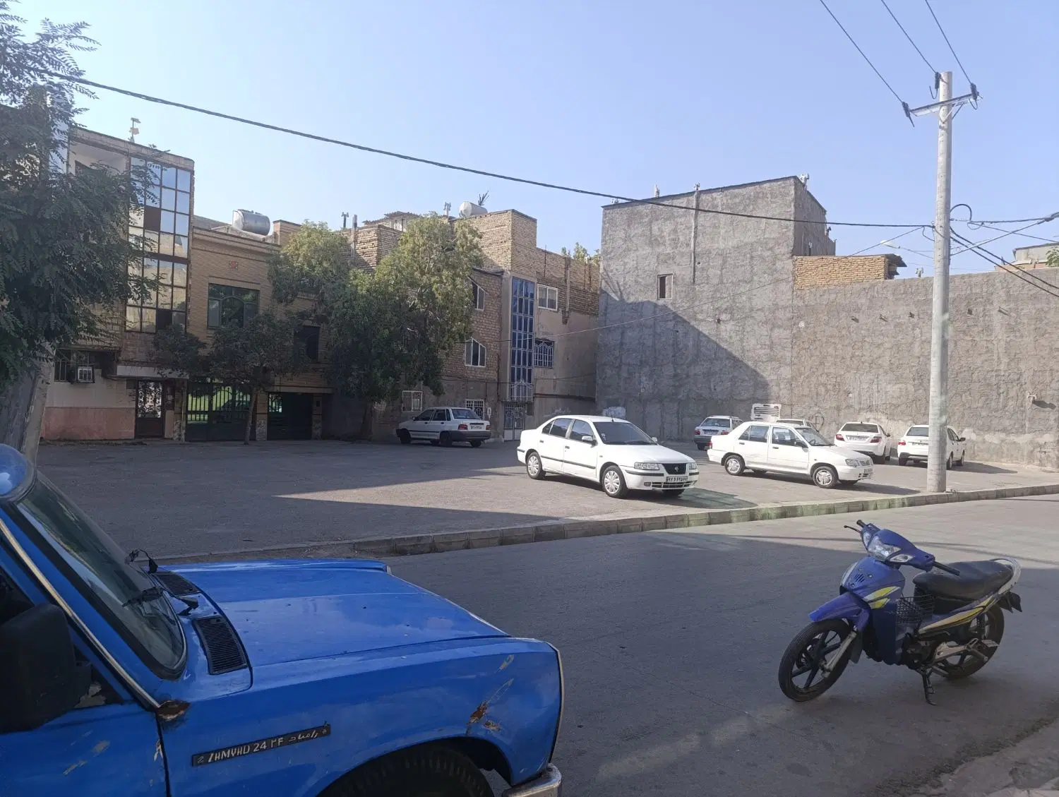 ویلایی عبدلمطلب کریمی