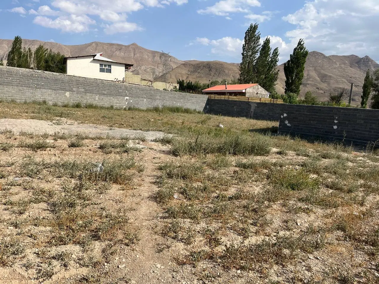 1000متر زمین محصور در فیروزکوه موقعیت تجاربی ویلای