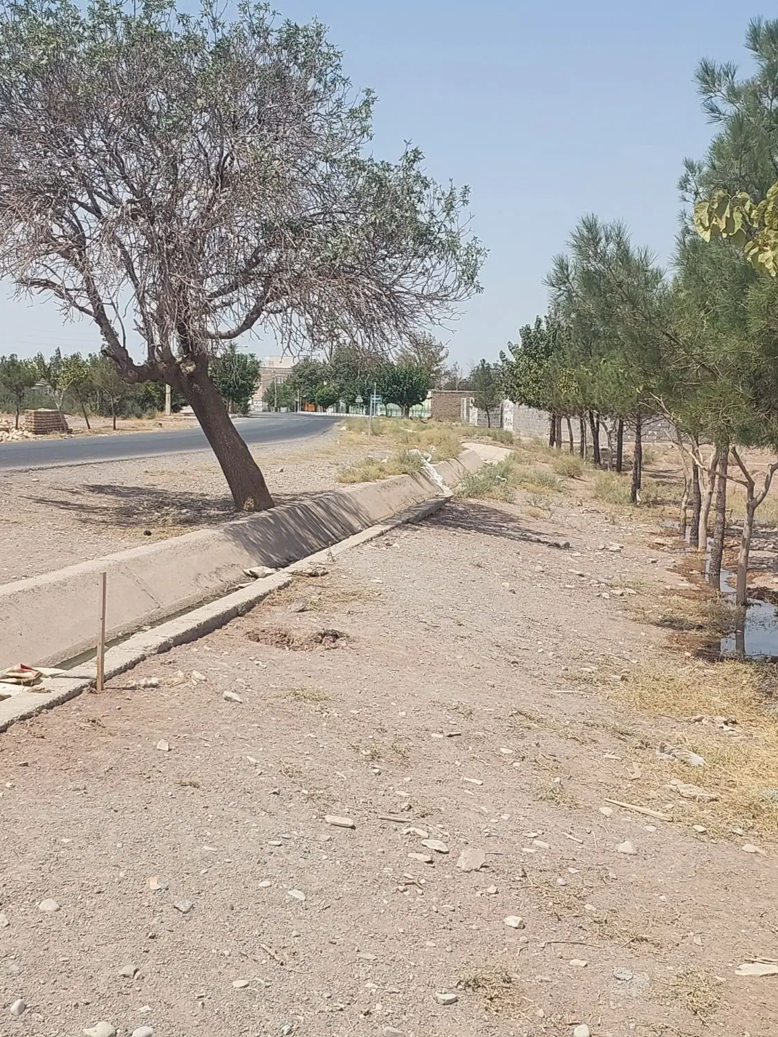 ۱۰۰متری چهار دیواری چسب بافت مسکونی