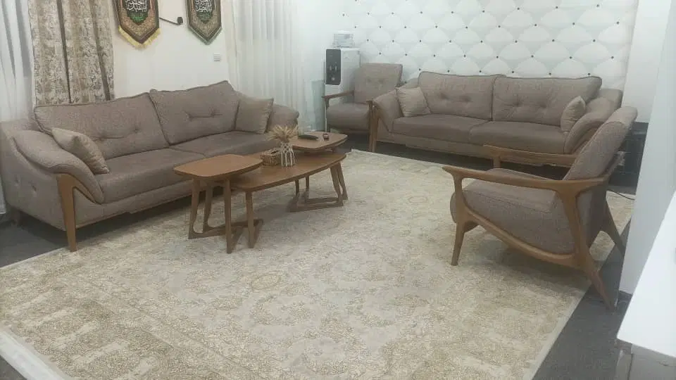 آپارتمان آزادی 17