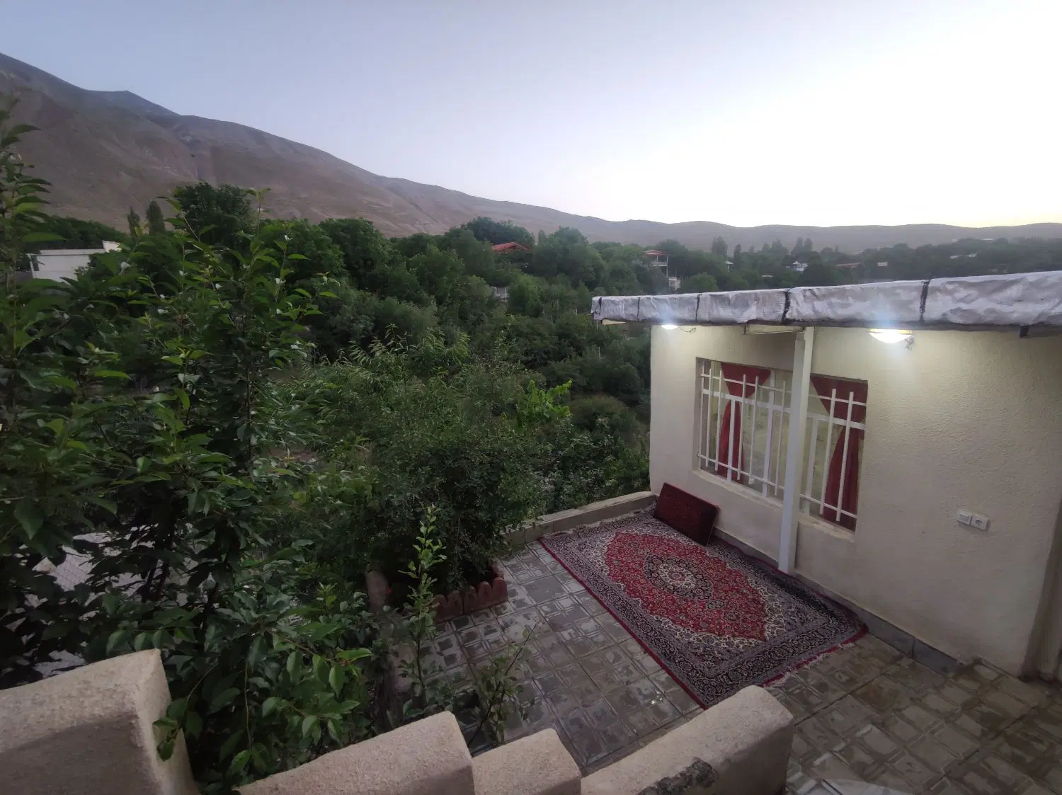 باغچه فروشی جاده چالوس (ارنگه)
