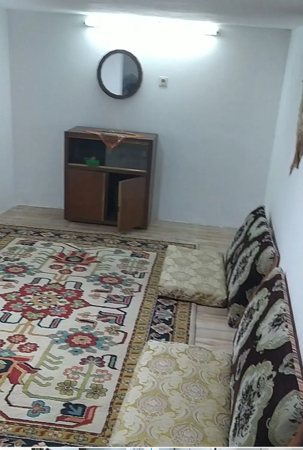 خانه ویلایی و موتور