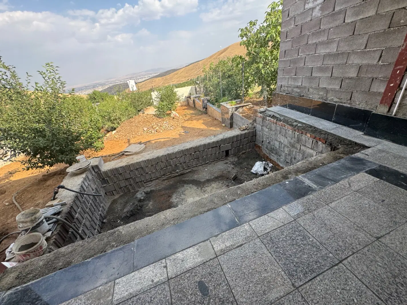 باغ ۴۰۰ متری حیدره بالا شهر