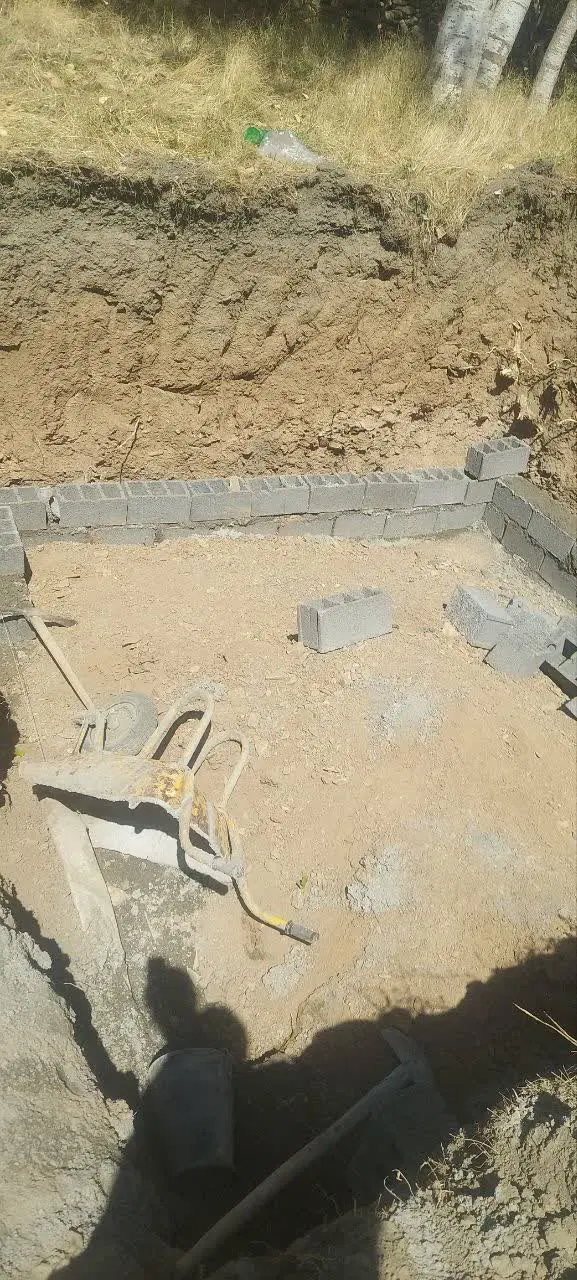 زمین ملکی دور دیوار عنبران 5 قطعه دوم از حاشیه